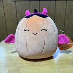 Squishmallows Margie Pumpkin Devil Bat Plush Halloween Orange Pink 2024 8” NEW