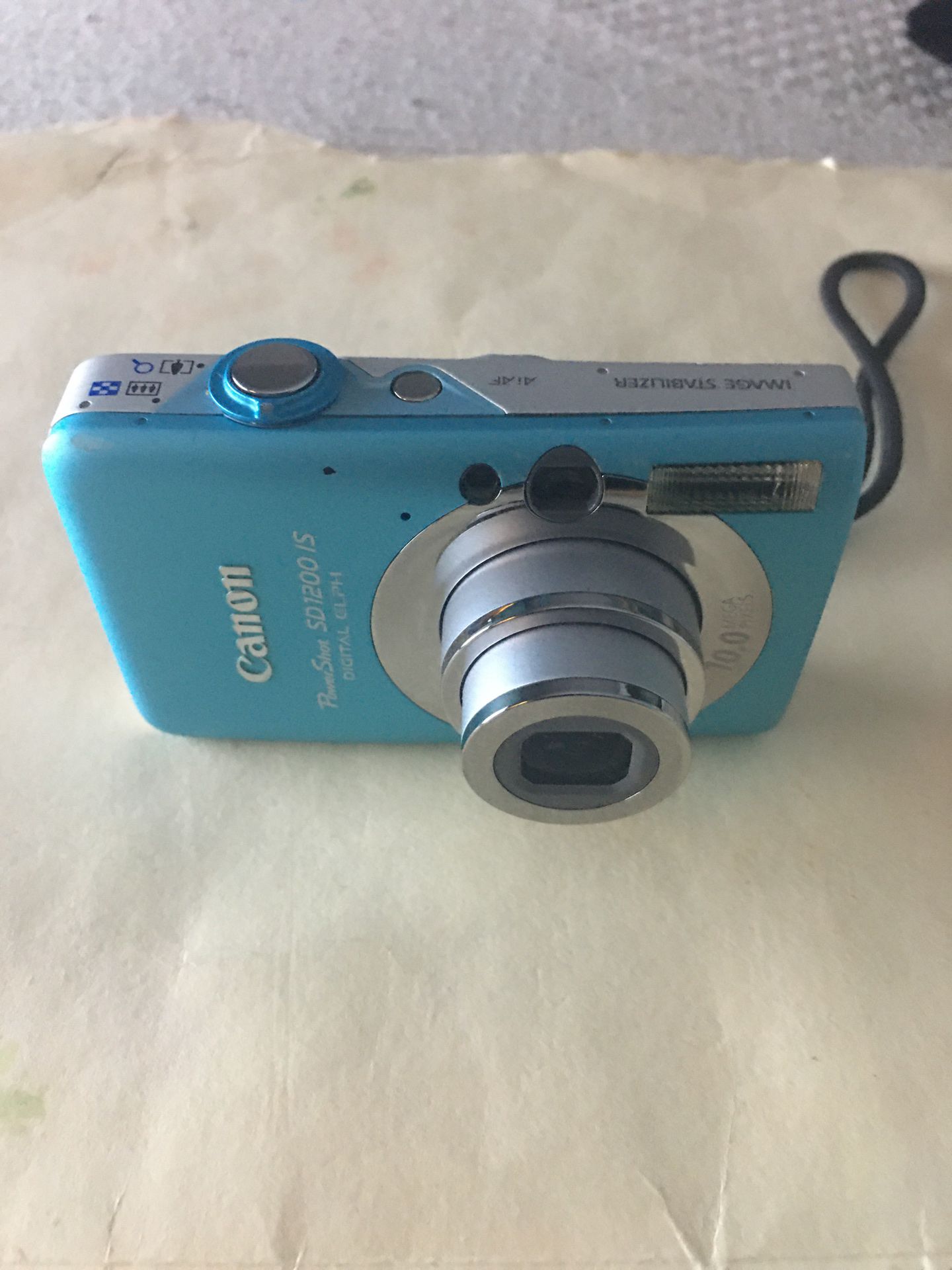 Canon powershot SD1200 IS Digital camera