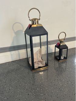 Big and small decorative lanterns