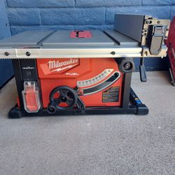 TABLE SAW MILWAUKEE TOOL ONLY 