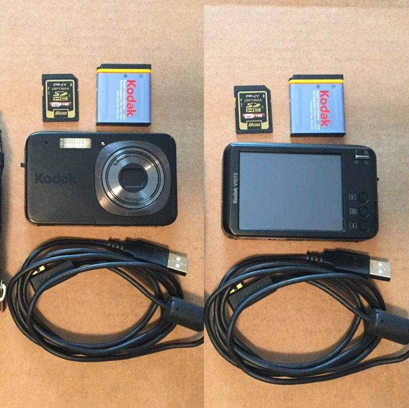 Kodak V1073 HD Touchscreen Digital Camera