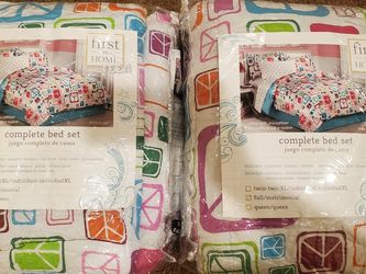 ***2 full SETS---Full AND Twin Size Comforter Sets****