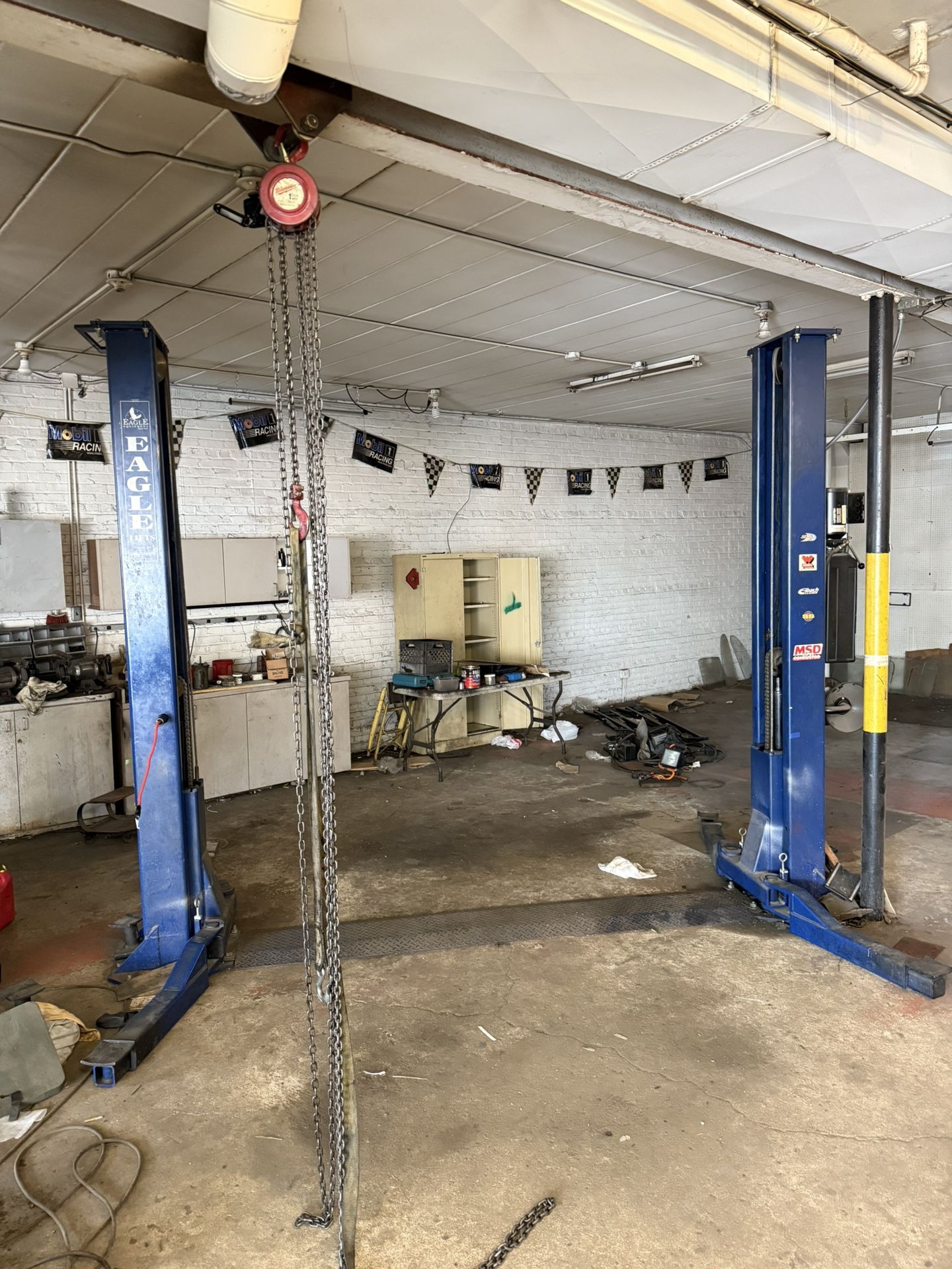 2 Post Car Lift