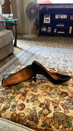 Cathy Jean upper Leathet black shoes barely used. Size 7.5 $35