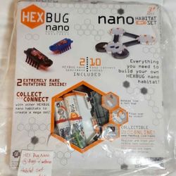 Hex Bugs Nano Hanitat Set with 4 Bugs (working batteries included) Great Used Condition