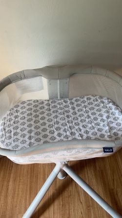 Halo bassinet Swivel Sleeper