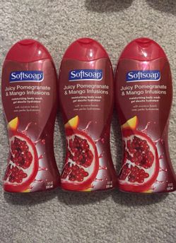 Softsoap Juicy Pomegranate and Mango Body Wash Lot of 3