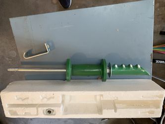 Dent pulling tool. Comes with what you see