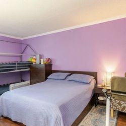 Queen Bedroom Set for Sale – Bed Frame, Mattress, Dresser & Nightstands