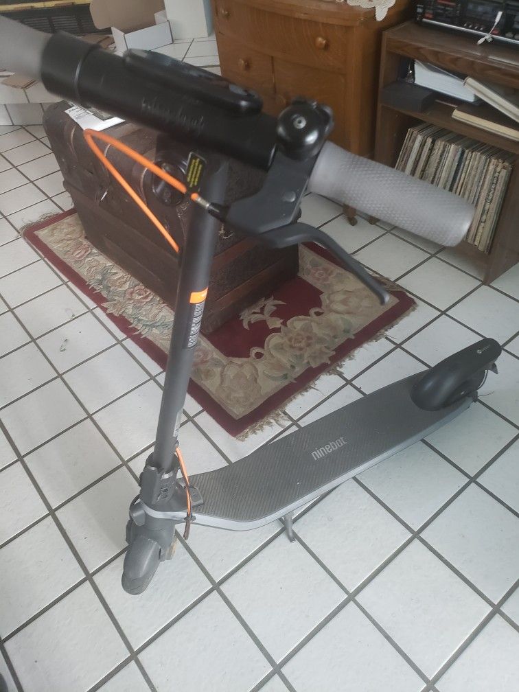 Ninebot Electric Kickscooter (15 Mile Range)