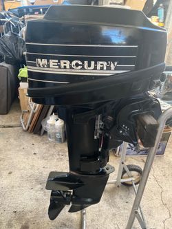 Outboard boat motor