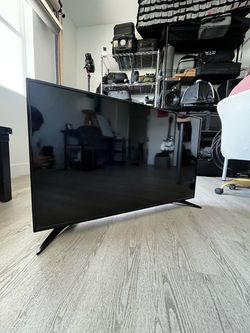 Insignia 43” 1080p LED TV – Perfect Condition – No Remote