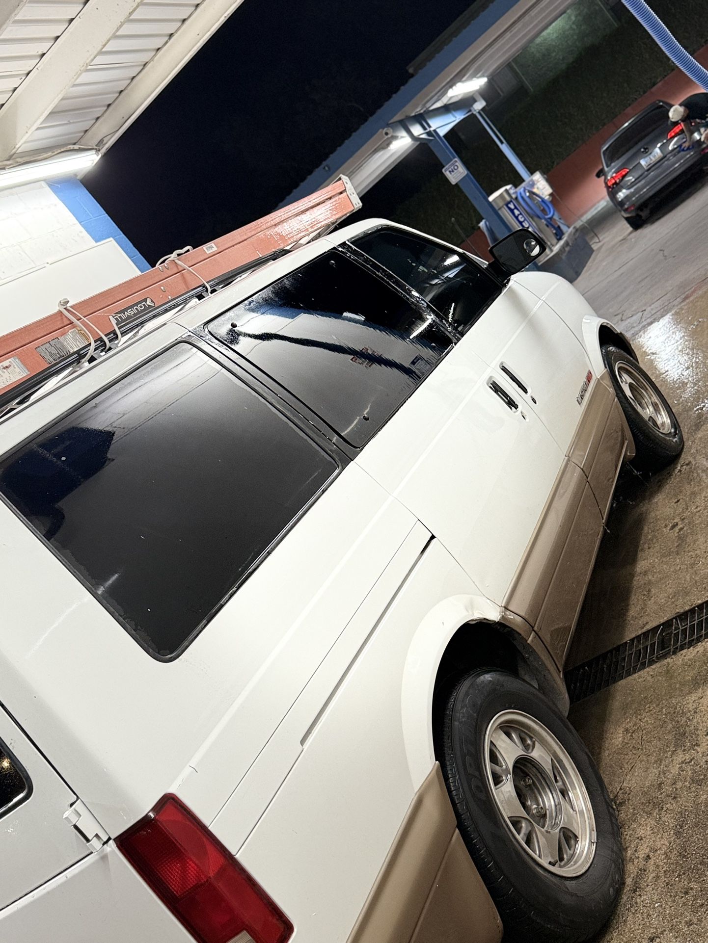 2001 Chevrolet Astro