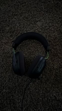 Gaming headset good condition js needs mic