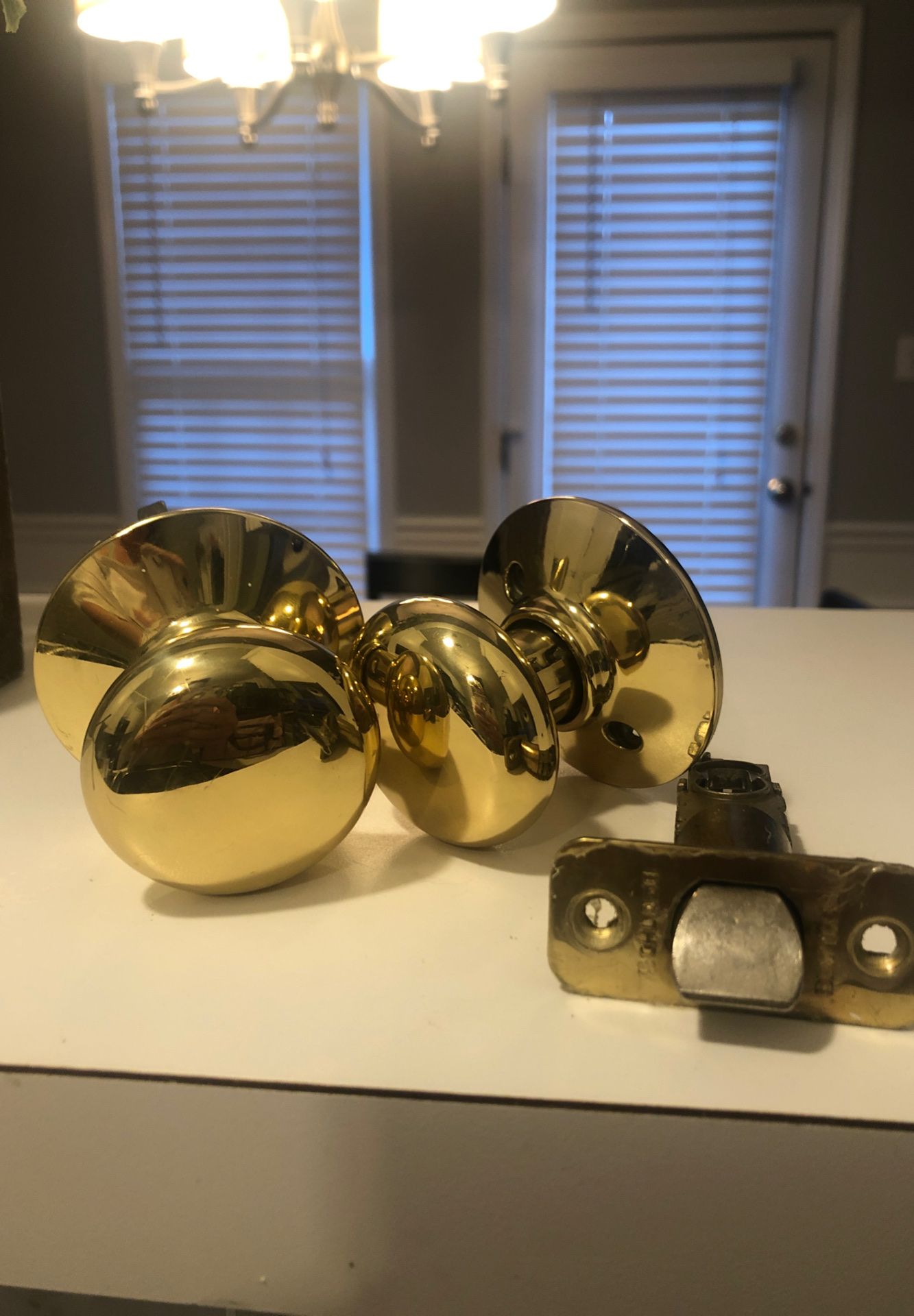 Free interior door knobs