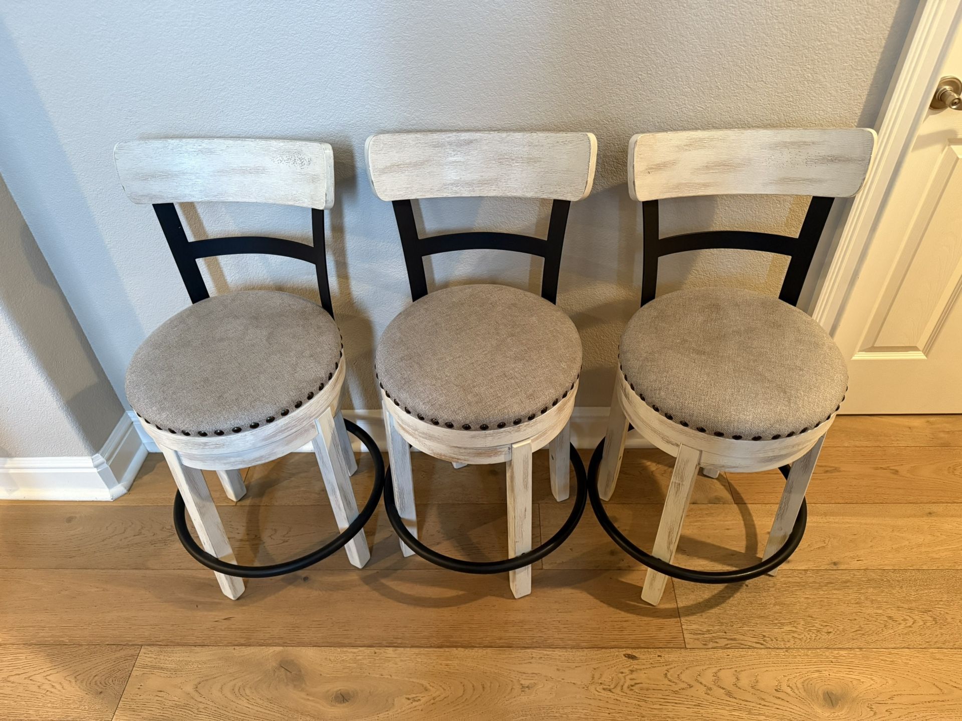 Farmhouse Style Bar Stools