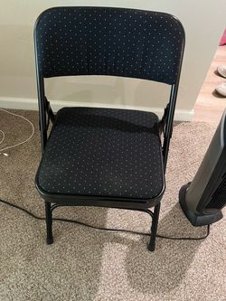 Foldable metal chair