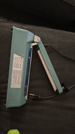F-200 impulse heat sealer.