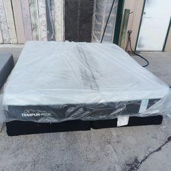 Tempurpedic Pro Breeze Hybrid King Mattress And Box Spring 