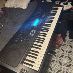 Casio WK-1300 Portable Keyboard Piano 61 Keys