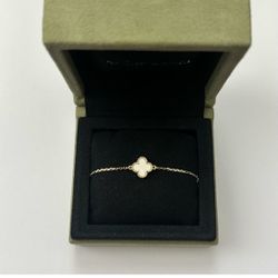 Authentic Van Cleef Sweet Alhambra