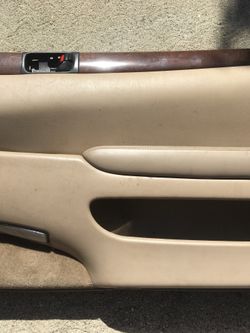 Lexus SC300 SC400 tan door panel for Sale in Monterey Park CA