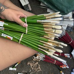 Brand New Professional Use Acrylic And Paint Brushes