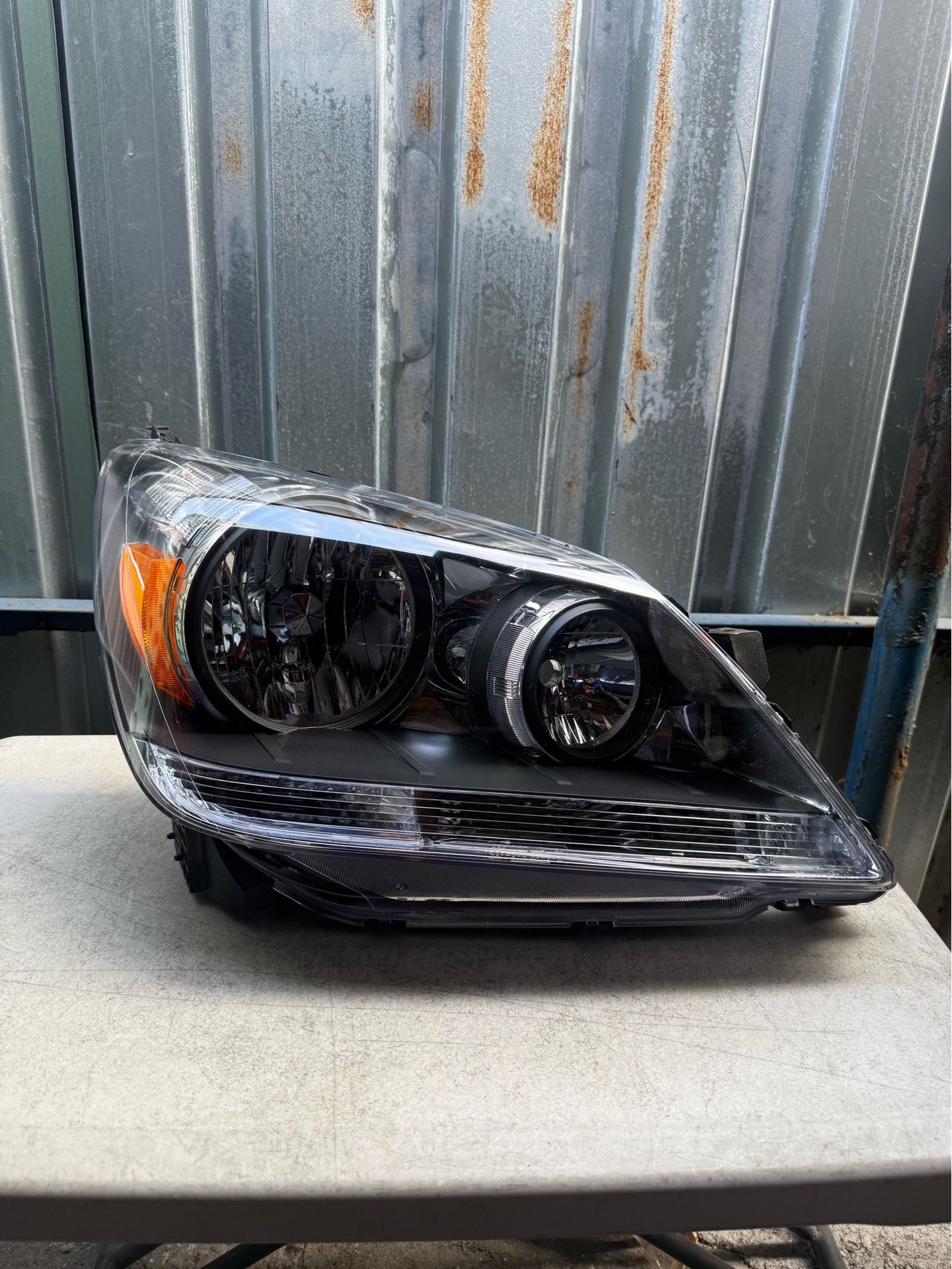 2005 2006 2007 2008 2009 2010 Honda odyssey Right Side Headlight