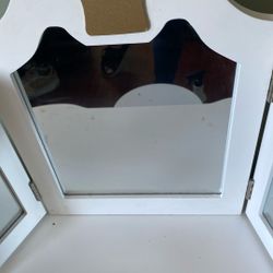 Vanity Desk And Chair