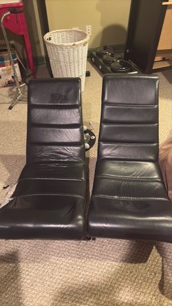 2 leather floor gaming chairs