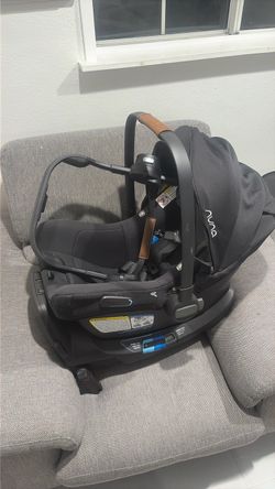 Nuna Newborn car seat