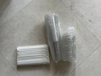 50, 20 Oz. Ice coffee / drink cups, with straws, and lids
