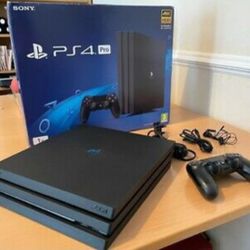 PS4 WITH CONTROLLERS 