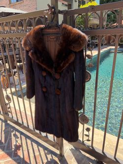 Vintage DONEL Genuine Dark Brown Mink Fur Swing Coat Excellent Condition