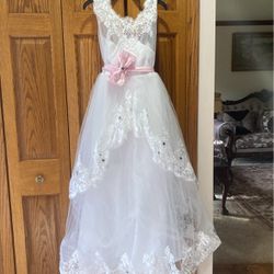 Communion Dress White Cute Pink Belt Beautiful Design Size:10/12