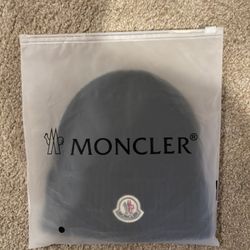 Moncler Black Bennie 