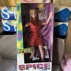1 New Ginger Spice Girls on Tour Doll Never Removed from Box 1998 Galoob 3+