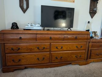Dresser and 2 Nightstands