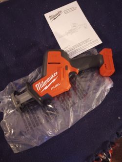 Milwaukee Fuel Brushless Hacksaw