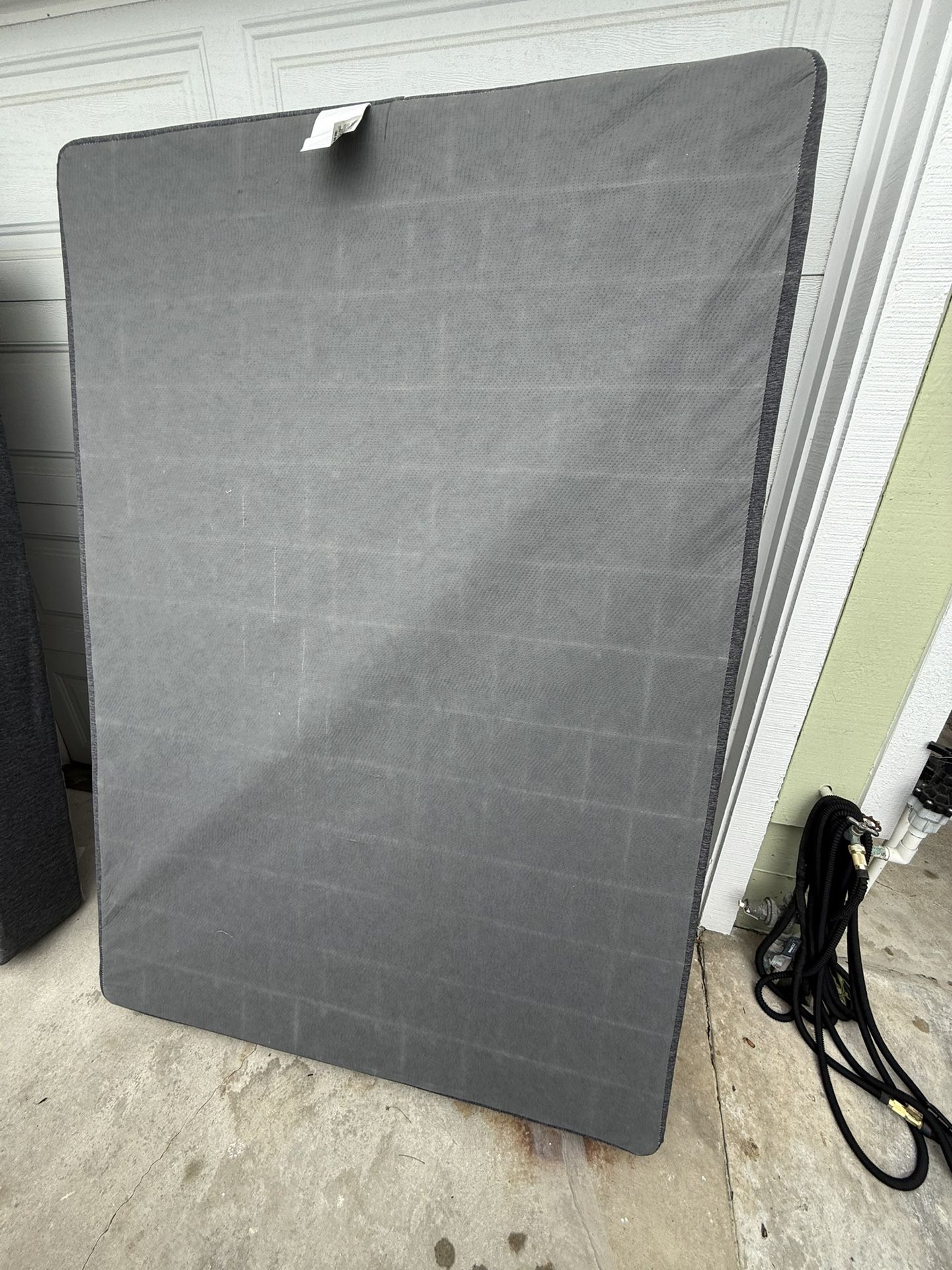 Queen Box Spring.