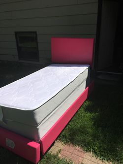 2 twin beds for sale