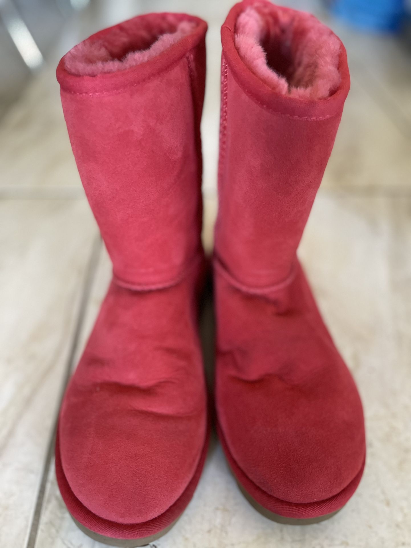 UGG Women's Classic Short Pink Suede Winter Boot Size US 7.5