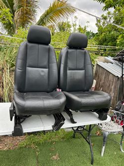 Tahoe seats