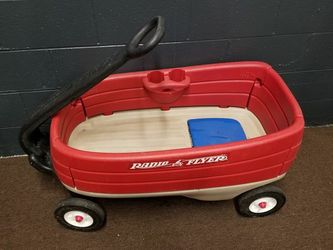 Radio flyer wagon