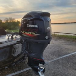 -PENDING- Running 2014 YAMAHA VF250LA SHO VMAX Outboard Boat Motor