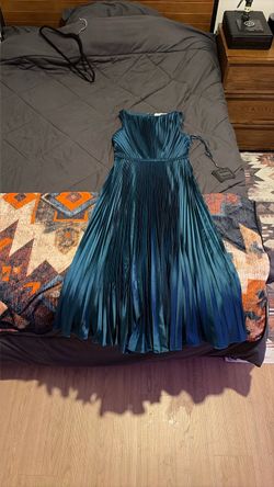Irene Mac Duggal Brides Dress size 6
