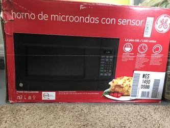 Ge microwave 1.4 cubic foot capacity. Barely used just like new.