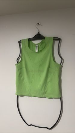 Lululemo tank top neon size 4