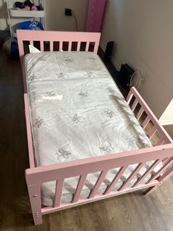 Toddler pink bed