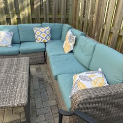 Wicker Outdoor Patio Set – L-Shaped Sectional with Table